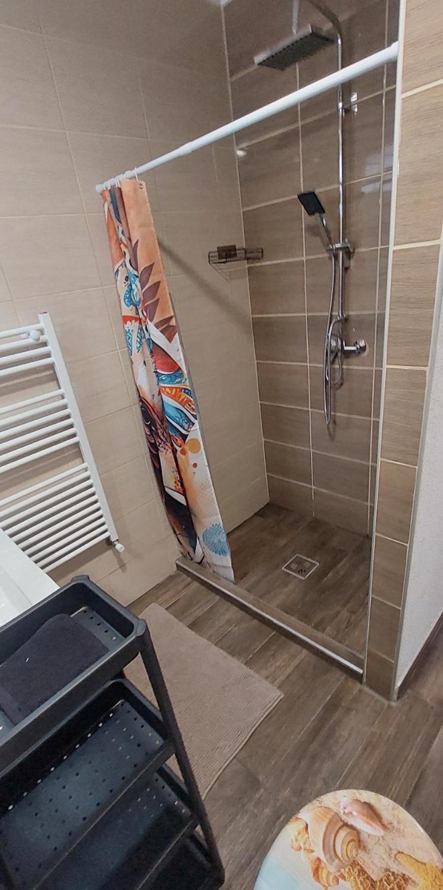 Heviz Lux Apartmanhaz Bagian luar foto